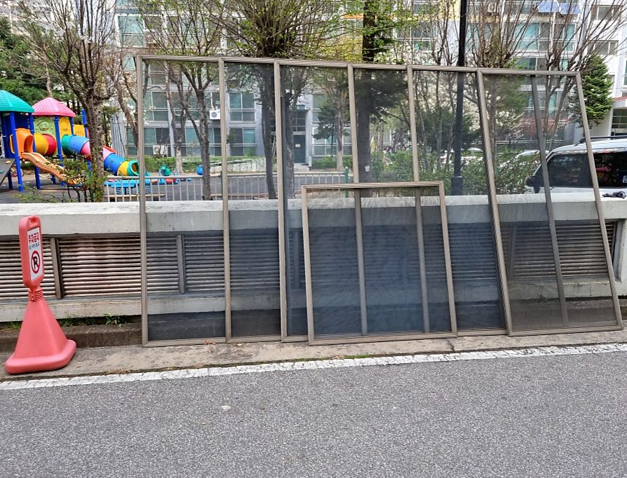 파주 법원읍 방충망 교체 시공 사진 1